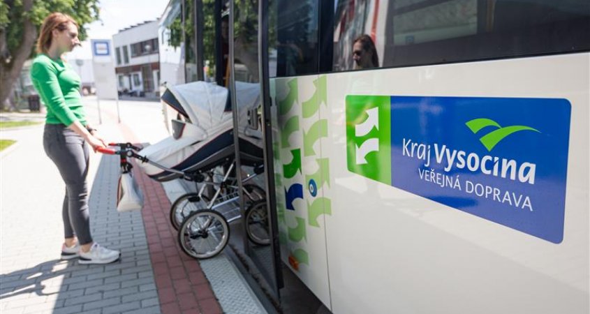 Změny v autobusové dopravě na Vysočině přinesou od 1. března nové spoje i lepší návaznost