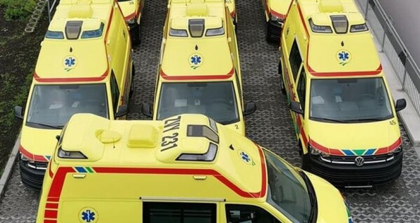 Záchranka vyjížděla k úrazům, ale i poraněním od petard