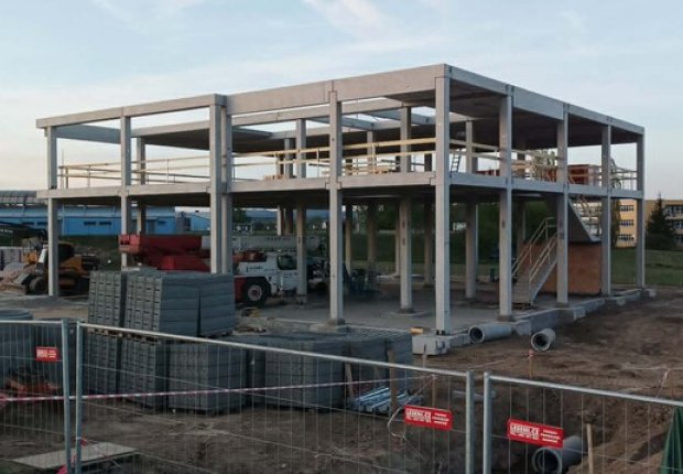 Ve Velkém Meziříčí vyrůstá nová výjezdová základna záchranné služby