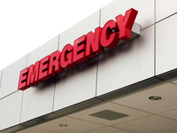 pohotovost emergency_ilustr_foto_znak_na_budove