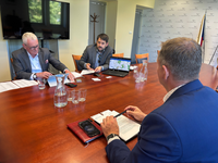 mobilni signal_hejtman_pri_jednani