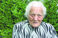 100 let_Blahova_Josefa_portret_pozadi_zelen
